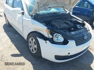 2009 Hyundai Accent Auto GLS with VIN KMHCN46C29U331834, listed as a IAAI auction lot 42027159 with 68,527 mi miles. Bid and sale history available at carsss.com. Image 6.