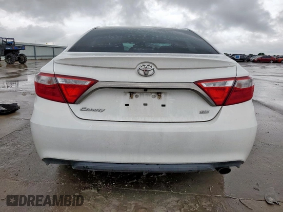 2017 Toyota Camry XLE z VIN 4T1BF1FK3HU786981, wystawiony jako Copart lot #60705715 z przebiegiem 81 898 mil mil oraz Szkoda całkowita • Salvage title. Historia ofert i sprzedaży dostępna na DreamBid. Obrazek 6.