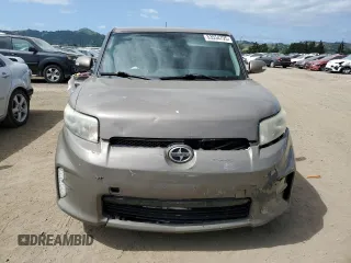 2014 Scion xB z VIN JTLZE4FE6EJ064990, wystawiony jako Copart lot #53554795 z przebiegiem 180 198 mil mil oraz Szkoda całkowita • Salvage title. Historia ofert i sprzedaży dostępna na DreamBid. Obrazek 5.
