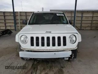 2015 Jeep Patriot Sport with VIN 1C4NJRBB7FD347901, listed as a Copart auction lot 41638935 with 88,117 mi miles and Salvage Title. Bid and sale history available at carsss.com. Image 5.