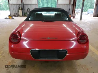 2003 Ford Thunderbird Deluxe z VIN 1FAHP60A13Y111694, wystawiony jako Copart lot #55953435 z przebiegiem 37 522 mil mil oraz Szkody całkowita. Historia ofert i sprzedaży dostępna na DreamBid. Obrazek 6.