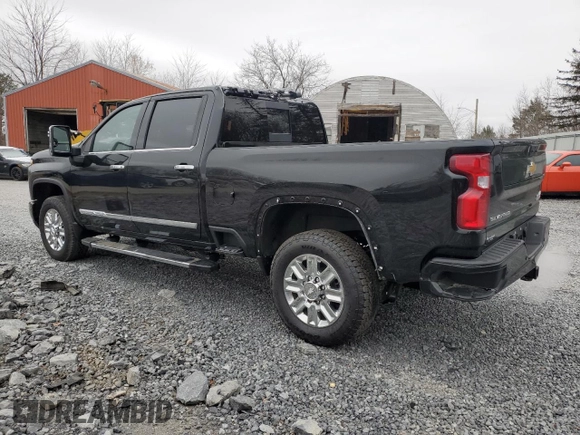 2024 Chevrolet Silverado 3500HD High Country with VIN 2GC4YVEY1R1159956, listed as a Copart auction lot 86298864 with 4,113 mi miles and Non Repairable. Bid and sale history available at carsss.com. Image 2.
