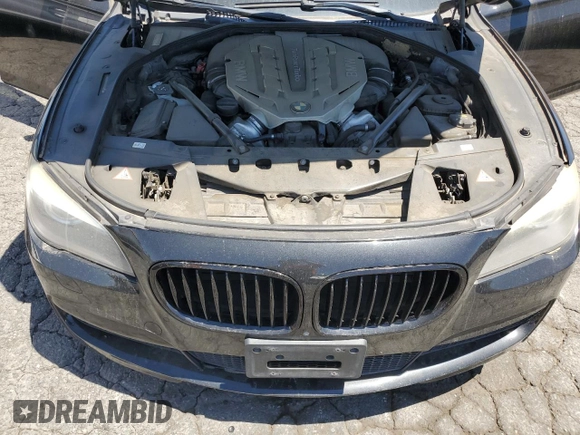2011 BMW 7 Series 750Li with VIN WBAKB8C5XBCY66022, listed as a Copart auction lot 65729345 with 132,832 mi miles and Clean title. Bid and sale history available at DreamBid. Image 11.