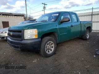 2007 Chevrolet Silverado 1500 LT w/1LT with VIN 1GCEC19C57Z616492, listed as a Copart auction lot 88431345 with 306,350 mi miles and Clean Title. Bid and sale history available at carsss.com. Image 1.