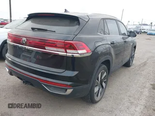 2024 Volkswagen Atlas SE с VIN 1V2WE2CA6RC202251, выставлен на аукционе IAAI как лот 42036596 с пробегом 13 531 миль миль и . История ставок и продаж доступна на DreamBid. Изображение 4.