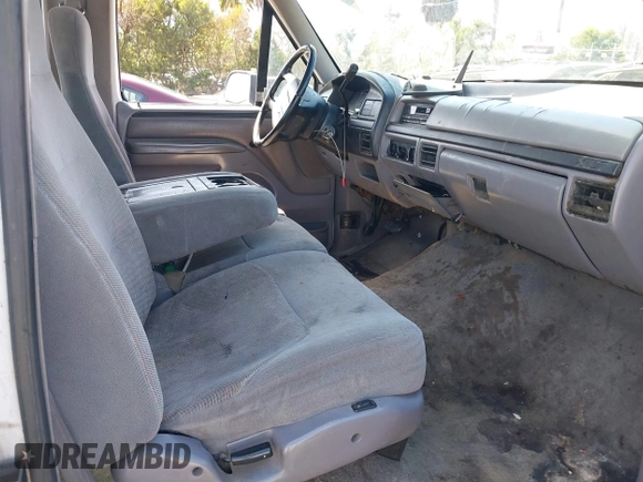 1996 Ford F-150 with VIN 1FTEX15N0TKA27266, listed as a IAAI auction lot 41857755 with 325,014 mi miles and . Bid and sale history available at DreamBid. Image 5.