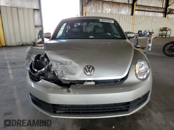 2012 Volkswagen Beetle 2.5L with VIN 3VWHX7AT5CM643314, listed as a Copart auction lot 58843455 with 72,448 mi miles and Salvage title. Bid and sale history available at DreamBid. Image 5.