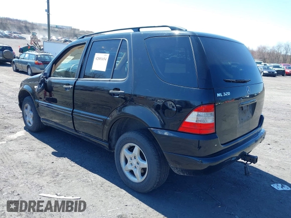 2000 Mercedes-Benz M 320/430/500 with VIN 4JGAB54E5YA165724, listed as a IAAI auction lot 42001654 with 138,997 mi miles and . Bid and sale history available at DreamBid. Image 3.