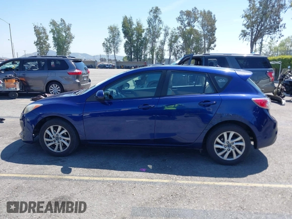 2013 Mazda 3 i Touring with VIN JM1BL1L74D1801383, listed as a IAAI auction lot 42023534 with 92,362 mi miles and . Bid and sale history available at carsss.com. Image 13.