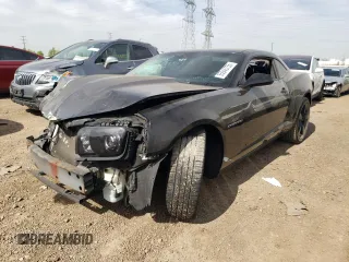 2012 Chevrolet Camaro 1LT z VIN 2G1FB1E35C9110123, wystawiony jako Copart lot #55945755 z przebiegiem 147 908 mil mil oraz Szkoda całkowita • Salvage title. Historia ofert i sprzedaży dostępna na DreamBid. Obrazek 1.