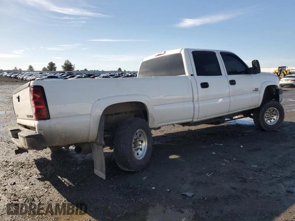 2005 Chevrolet Silverado 3500 SRW LT with VIN 1GCHK33245F953519, listed as a Copart auction lot 46618865 with 221,907 mi miles and Salvage Title. Bid and sale history available at carsss.com. Image 3.