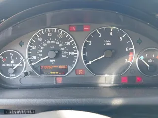 2000 BMW Z3 2.8L with VIN 4USCH3343YLF43582, listed as a IAAI auction lot 41754289 with 70,262 mi miles. Bid and sale history available at carsss.com. Image 7.