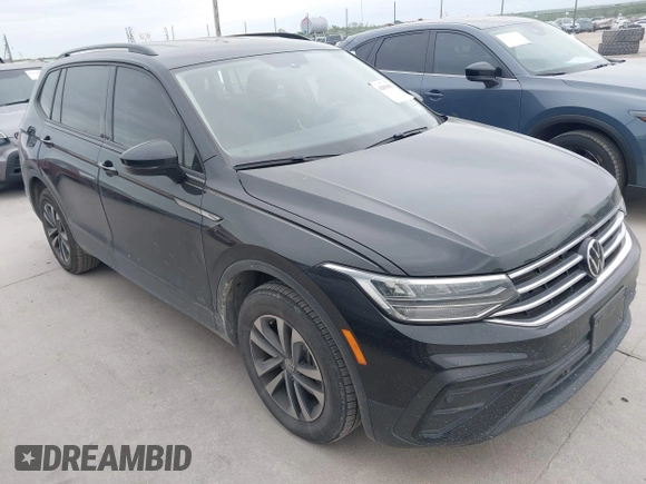 2023 Volkswagen Tiguan S z VIN 3VVRB7AX4PM046851, wystawiony jako IAAI lot #42039811 z przebiegiem 44 985 mil mil oraz . Historia ofert i sprzedaży dostępna na DreamBid. Obrazek 1.