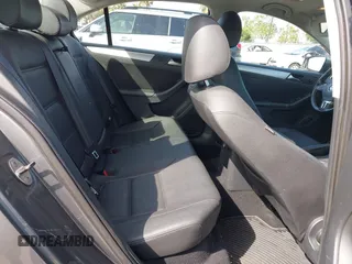2012 Volkswagen Jetta TDI w/Premium & Nav с VIN 3VWLL7AJ2CM386214, выставлен на аукционе IAAI как лот 42286880 с пробегом 157 185 миль миль и . История ставок и продаж доступна на DreamBid. Изображение 8.