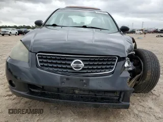 2005 Nissan Altima SE z VIN 1N4BL11D85N913306, wystawiony jako Copart lot #55780295 z przebiegiem 179 793 mil mil oraz Szkoda całkowita • Salvage title. Historia ofert i sprzedaży dostępna na DreamBid. Obrazek 5.