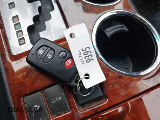 2012 Toyota Highlander Limited с VIN JTEDC3EH2C2009201, выставлен на аукционе IAAI как лот 41686684 с пробегом 186 405 миль миль и . История ставок и продаж доступна на DreamBid. Изображение 11.