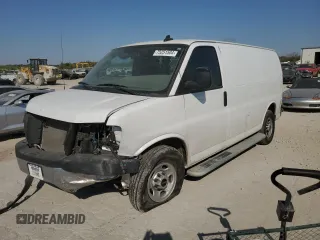 2021 GMC Savana Cargo Van with VIN 1GTW7AF78M1309120, listed as a Copart auction lot 75251504 with 50,653 mi miles and Salvage Title. Bid and sale history available at carsss.com. Image 1.