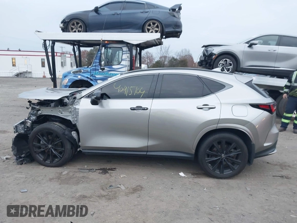 2022 Lexus NX with VIN 2T2KGCEZ5NC003823, listed as a IAAI auction lot 40915104 with 44,165 mi miles. Bid and sale history available at carsss.com. Image 15.