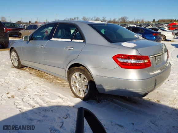 2013 Mercedes-Benz E-Class E 350 Luxury with VIN WDDHF8JB0DA768616, listed as a IAAI auction lot 41327288 with 142,125 mi miles. Bid and sale history available at carsss.com. Image 3.