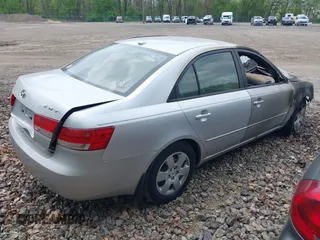 2008 Hyundai Sonata GLS z VIN 5NPET46C38H302466, wystawiony jako IAAI lot #42148608 z przebiegiem 84 965 mil mil oraz . Historia ofert i sprzedaży dostępna na DreamBid. Obrazek 4.