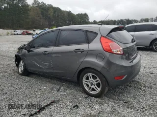 2018 Ford Fiesta SE z VIN 3FADP4EJ5JM103411, wystawiony jako Copart lot #50130325 z przebiegiem 111 247 mil mil oraz Szkoda całkowita • Salvage title. Historia ofert i sprzedaży dostępna na DreamBid. Obrazek 2.
