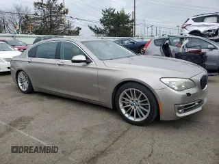 2013 BMW 7 Series 750Li xDrive with VIN WBAYF8C55DDE59031, listed as a Copart auction lot 52822935 with 152,284 mi miles and Clean Title. Bid and sale history available at carsss.com. Image 4.