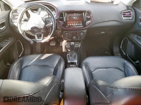 2020 Jeep Compass Limited z VIN 3C4NJCCB4LT122675, wystawiony jako Copart lot #57493495 z przebiegiem 71 533 mil mil oraz Czysty tytuł • Clean title. Historia ofert i sprzedaży dostępna na DreamBid. Obrazek 8.