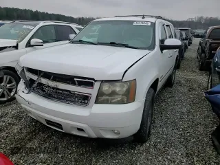 2012 Chevrolet Tahoe LTZ z VIN 1GNSCCE01CR111691, wystawiony jako Copart lot #42318045 z przebiegiem 192 622 mil mil oraz Szkoda całkowita • Salvage title. Historia ofert i sprzedaży dostępna na DreamBid. Obrazek 12.