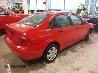 2006 Ford Focus S with VIN 1FAHP34N16W217994, listed as a IAAI auction lot 41951533 with 91,823 mi miles and . Bid and sale history available at carsss.com. Image 4.