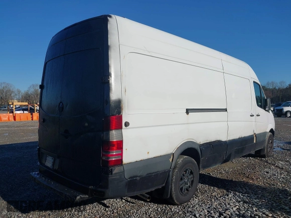 2007 Freightliner Sprinter with VIN WDYPE845875167020, listed as a IAAI auction lot 41767586 with 90,600 mi miles and . Bid and sale history available at DreamBid. Image 4.