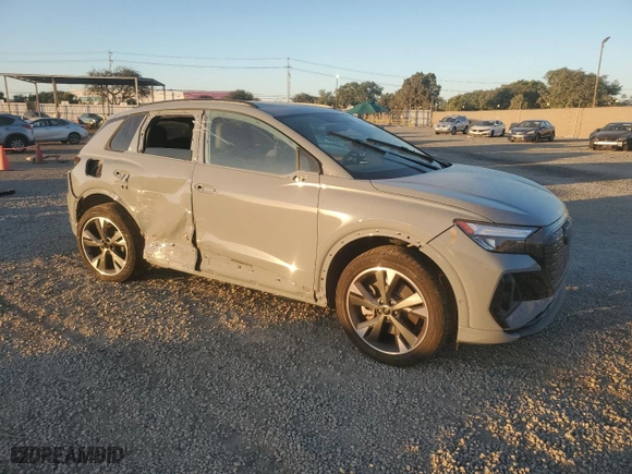 2023 Audi Q4 e-tron Premium Plus with VIN WA1L2BFZ0PP041104, listed as a Copart auction lot 77852464 with 21,312 mi miles and Salvage Title. Bid and sale history available at carsss.com. Image 4.