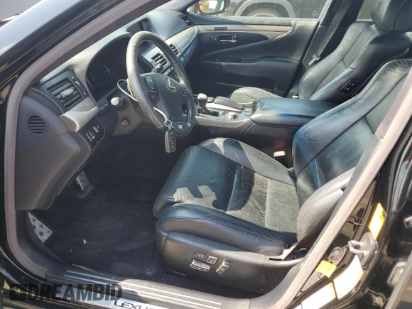 2013 Lexus LS 460 с VIN JTHCL5EF9D5016512, выставлен на аукционе Copart как лот 65181905 с пробегом 180 938 миль миль и Списание • Salvage title. История ставок и продаж доступна на DreamBid. Изображение 7.