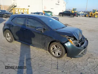 2021 Toyota Corolla Hatchback SE with VIN JTNB4MBE4M3105881, listed as a IAAI auction lot 41017358 with 109,532 mi miles. Bid and sale history available at carsss.com. Image 1.