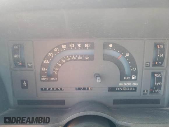 1991 GMC Jimmy z VIN 1GKCS13Z2M2518231, wystawiony jako Copart lot #64115274 z przebiegiem 132 698 mil mil oraz Czysty tytuł • Clean title. Historia ofert i sprzedaży dostępna na DreamBid. Obrazek 9.