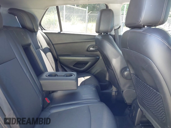 2020 Chevrolet Trax LT с VIN KL7CJLSB7LB062463, выставлен на аукционе IAAI как лот 42556672 с пробегом 71 888 миль миль и . История ставок и продаж доступна на DreamBid. Изображение 8.