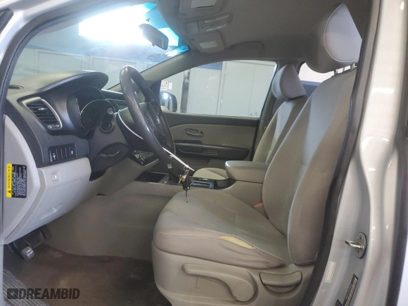 2019 Kia Sedona L with VIN KNDMA5C13K6538465, listed as a Copart auction lot 48683255 with 189,990 mi miles and Clean Title. Bid and sale history available at carsss.com. Image 7.
