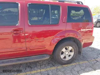 2006 Nissan Pathfinder SE with VIN 5N1AR18U66C614013, listed as a IAAI auction lot 42004323 with 139,868 mi miles. Bid and sale history available at carsss.com. Image 6.