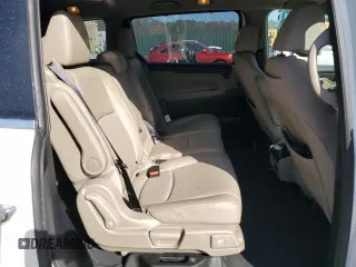 2019 Honda Odyssey Touring with VIN 5FNRL6H89KB064683, listed as a Copart auction lot 84063114 with 71,919 mi miles and Salvage Title. Bid and sale history available at carsss.com. Image 11.