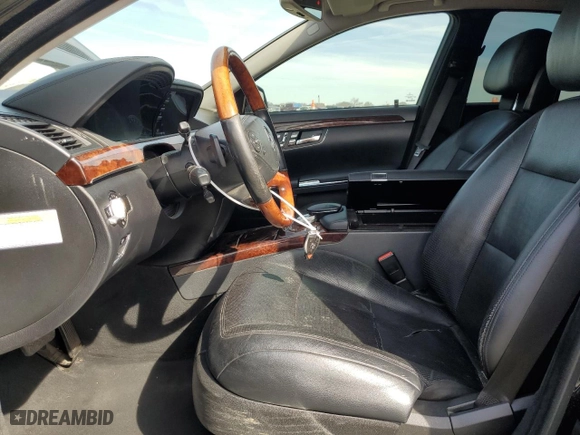 2012 Mercedes-Benz S-Class S 550 with VIN WDDNG7DBXCA422271, listed as a Copart auction lot 47026605 with 92,190 mi miles and Salvage Title. Bid and sale history available at carsss.com. Image 7.