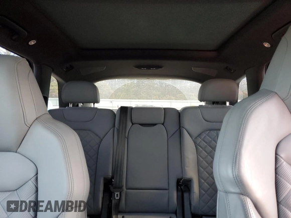 2021 Audi SQ7 Premium Plus z VIN WA1AWBF73MD034266, wystawiony jako Copart lot #74401044 z przebiegiem 37 360 mil mil oraz Szkoda całkowita • Salvage title. Historia ofert i sprzedaży dostępna na DreamBid. Obrazek 10.