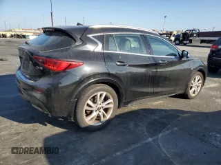 2019 Infiniti QX30 Essential with VIN SJKCH5CPXKA008371, listed as a Copart auction lot 72707884 with 25,907 mi miles and Salvage title. Bid and sale history available at DreamBid. Image 3.