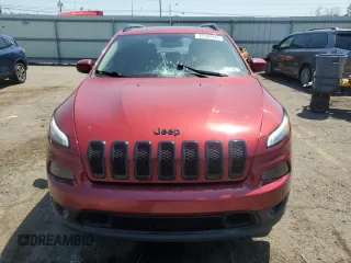 2017 Jeep Cherokee High Altitude with VIN 1C4PJMDS8HW504500, listed as a Copart auction lot 62302245 with 83,755 mi miles and Salvage title. Bid and sale history available at DreamBid. Image 5.