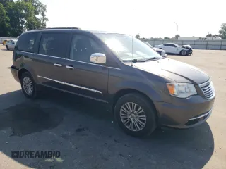 2016 Chrysler Town & Country Touring-L with VIN 2C4RC1CG6GR261131, listed as a Copart auction lot 58635234 with 109,462 mi miles and Salvage Title. Bid and sale history available at carsss.com. Image 4.