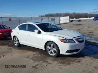 2014 Acura ILX Tech Pkg with VIN 19VDE1F75EE004632, listed as a IAAI auction lot 41522033 with 52,391 mi miles. Bid and sale history available at carsss.com. Image 1.