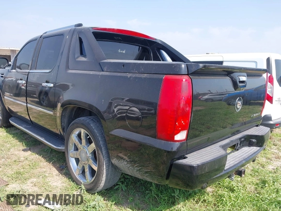 2008 Cadillac Escalade EXT z VIN 3GYFK62878G208887, wystawiony jako IAAI lot #41929267 z przebiegiem 186 074 mil mil oraz . Historia ofert i sprzedaży dostępna na DreamBid. Obrazek 3.