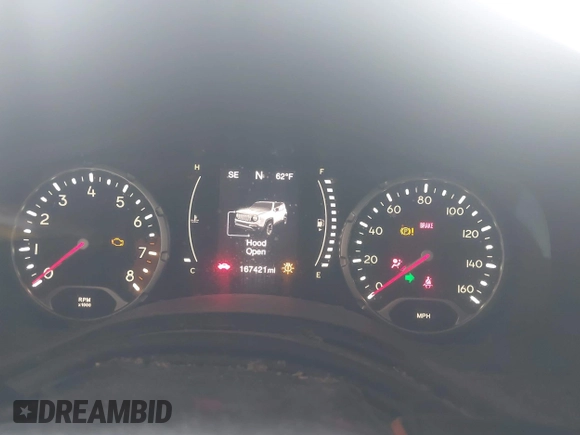 2017 Jeep Renegade Altitude z VIN ZACCJBBB3HPE49084, wystawiony jako IAAI lot #42247035 z przebiegiem 167 421 mil mil oraz . Historia ofert i sprzedaży dostępna na DreamBid. Obrazek 7.