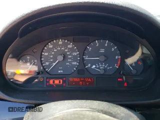 2001 BMW 3 Series 325Ci with VIN WBABN33491JW49847, listed as a Copart auction lot 67066094 with 137,068 mi miles and Salvage Title. Bid and sale history available at carsss.com. Image 9.