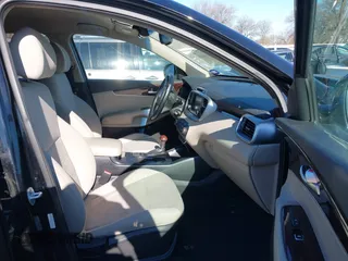 2018 Kia Sorento LX with VIN 5XYPG4A39JG342455, listed as a IAAI auction lot 41366386 with 131,033 mi miles. Bid and sale history available at carsss.com. Image 5.
