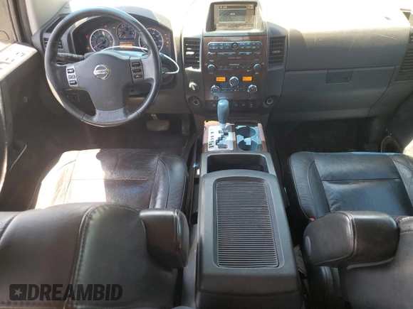 2011 Nissan Titan SL с VIN 1N6AA0EC0BN305280, выставлен на аукционе Copart как лот 54506785 с пробегом 284 074 миль миль и Списание • Salvage title. История ставок и продаж доступна на DreamBid. Изображение 8.
