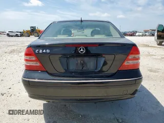 2003 Mercedes-Benz C 240 with VIN WDBRF61JX3F375295, listed as a Copart auction lot 60106075 with 153,767 mi miles and Salvage title. Bid and sale history available at DreamBid. Image 6.